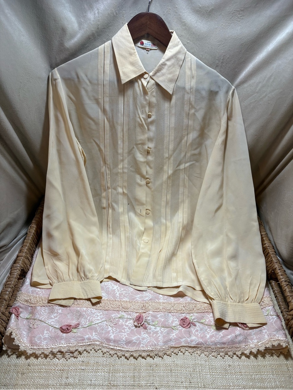 Vintage Peony Brand 100% Silk Ivory Blouse Size 42 Shanghai Cottagecore